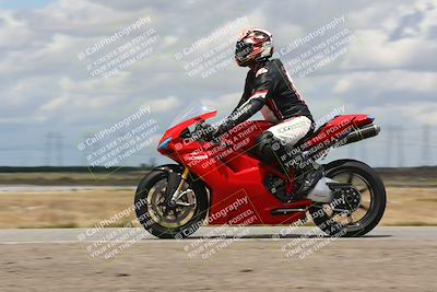 media/Apr-26-2024-TrackDaz (Fri) [[c4b677d280]]/C Group/140pm (Wheelie Bump)/